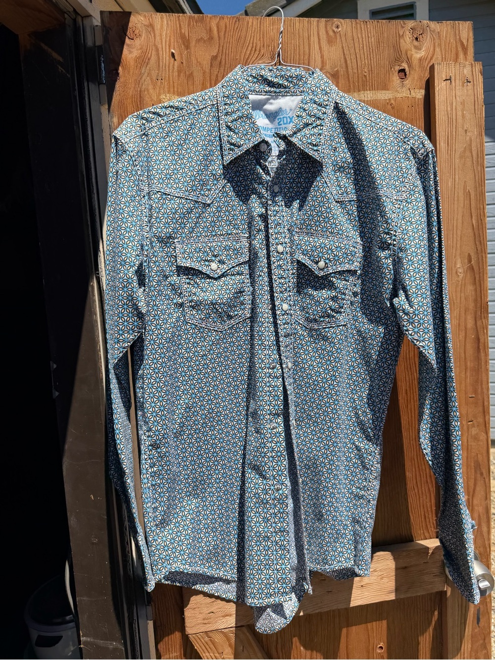 Wrangler Blue Teal Geometric Western Button-Down Shirt